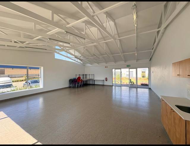 87M² OFFICE TO LET IN KYALAMI